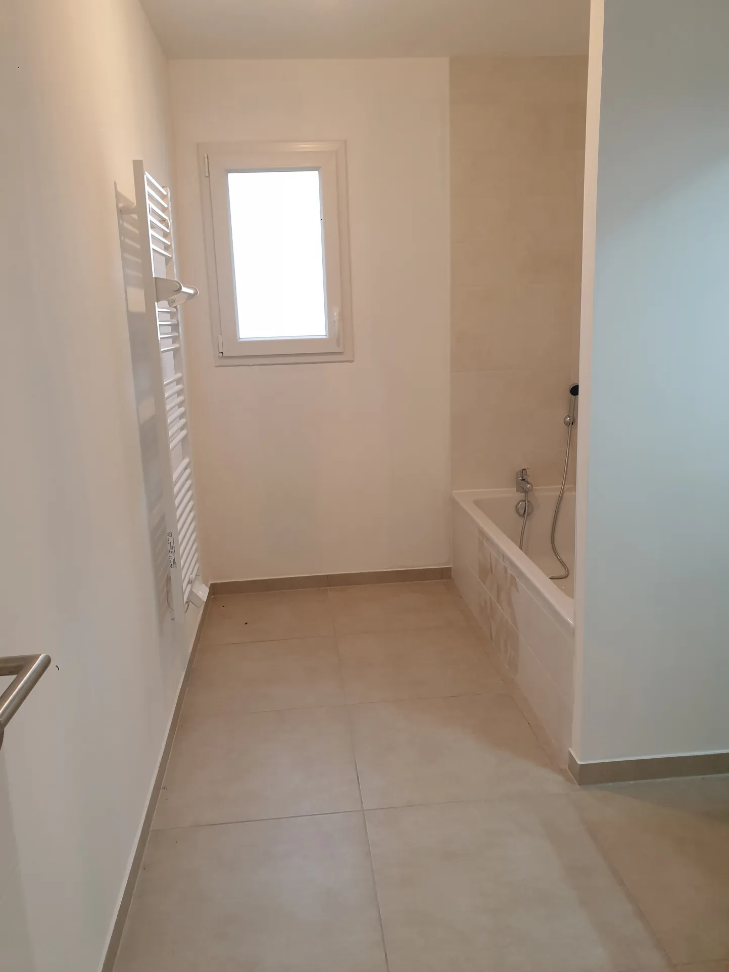 Maison neuve de 91 m² à Montceau - 3 chambres et jardin 