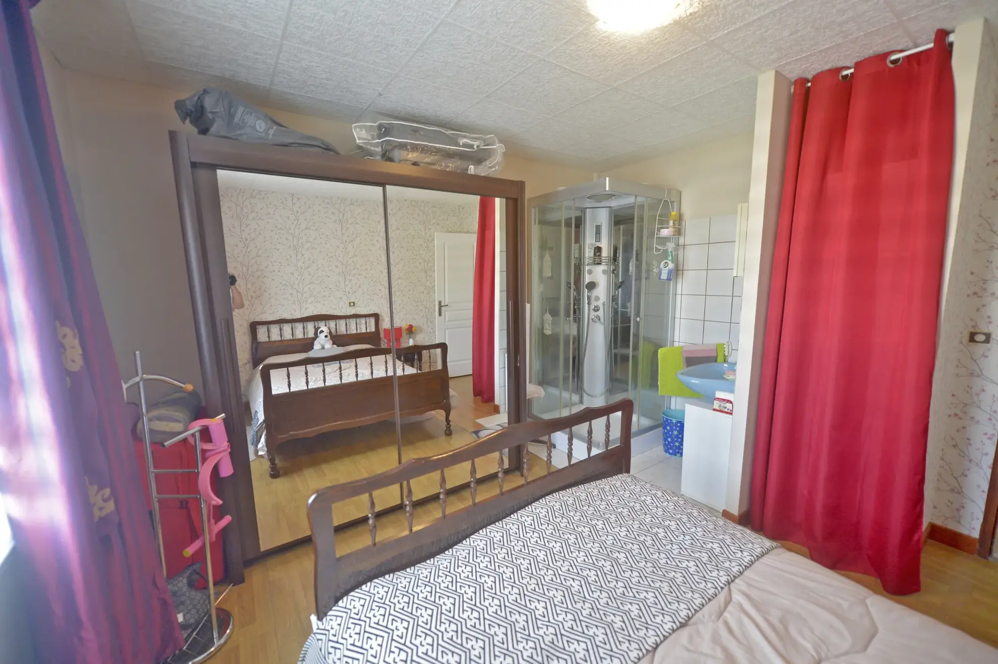 Maison de plain-pied avec piscine à Cozes - 4 chambres 
