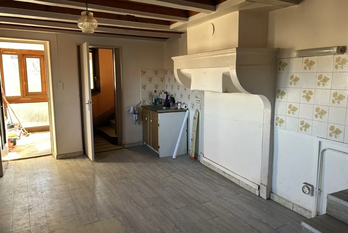Charmante maison de village à Fleurie, à rénover 