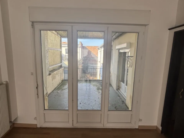 Immeuble de 300 m² à Hénin-Beaumont - Opportunité à saisir ! 