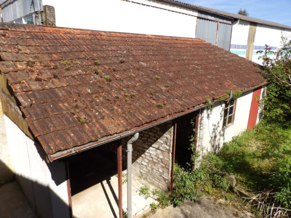 Maison à finir de rénover avec projet 3 appartements validé 