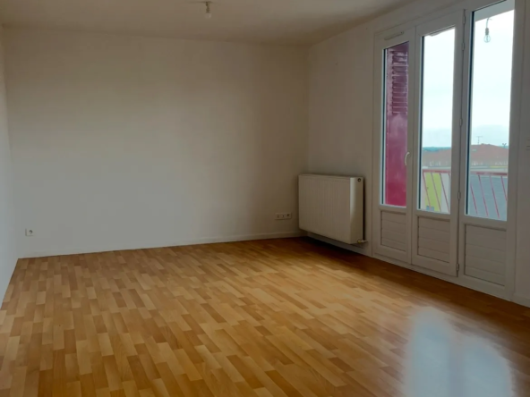 Appartement T3 au Dernier Étage à Villefranche sur Saône 