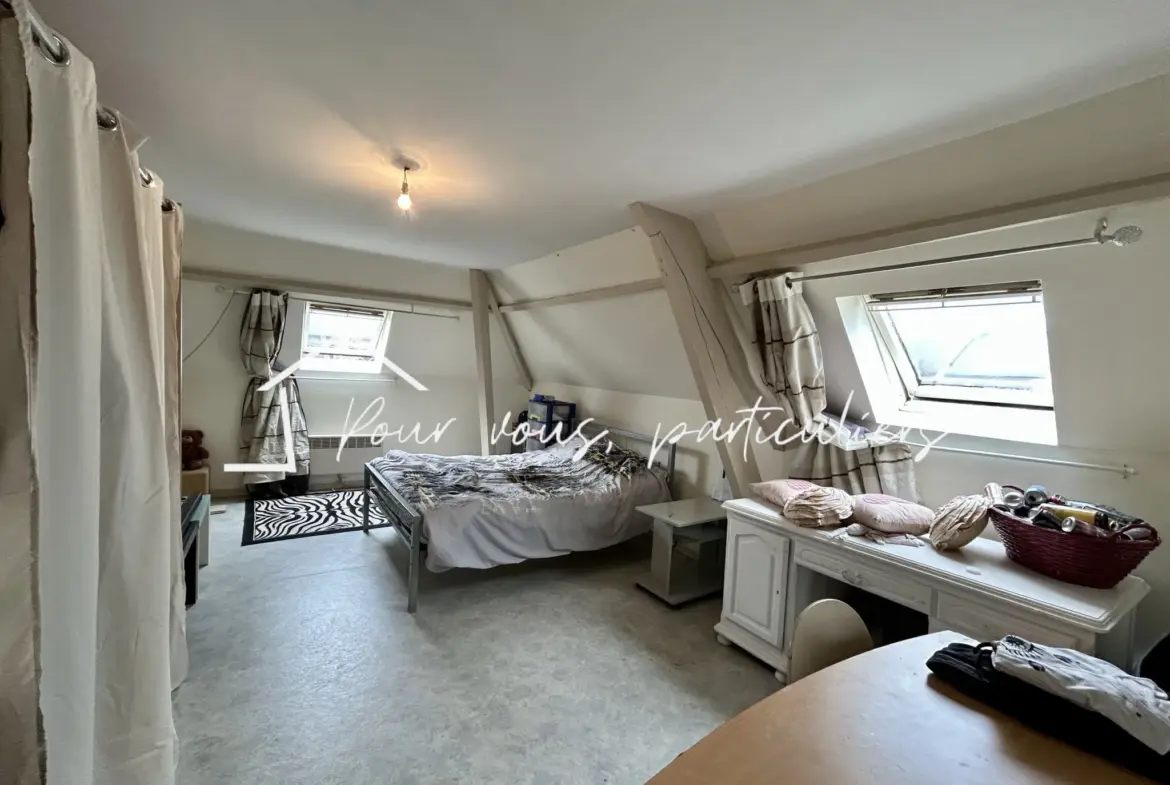 Vente d'un Immeuble avec Brasserie et Appartement à Cambrai 