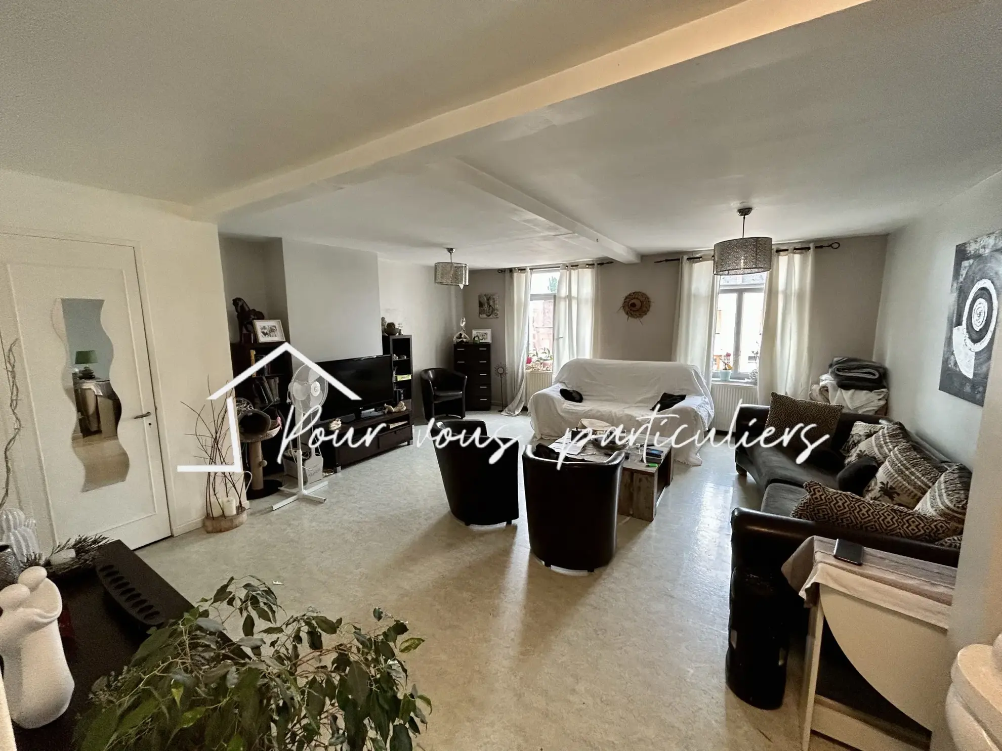 Vente d'un Immeuble avec Brasserie et Appartement à Cambrai 