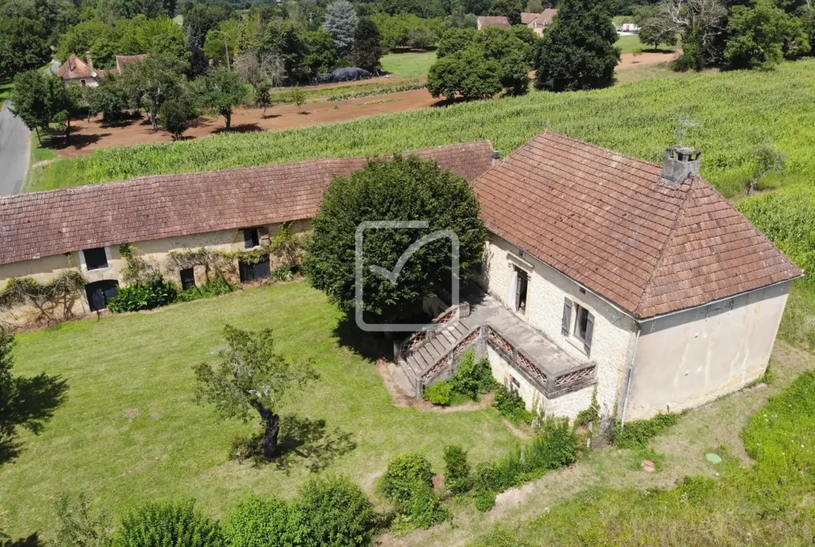 Ferme rénovée à vendre à Gourdon - 2,2 hectares 