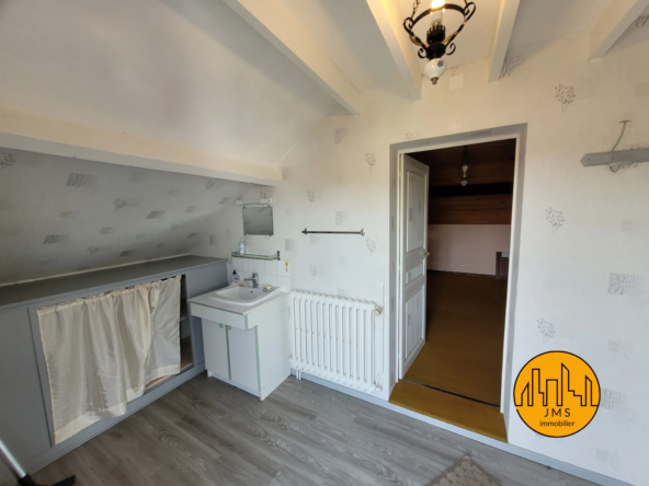 Maison de charme à Yzeure avec jardin de 1000 m² 