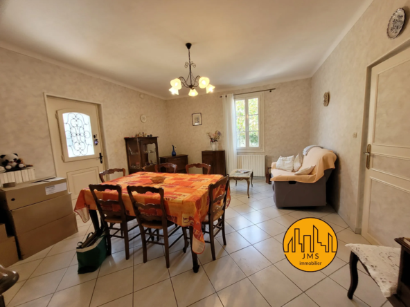 Maison de charme à Yzeure avec jardin de 1000 m² 