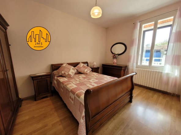 Maison de charme à Yzeure avec jardin de 1000 m² 