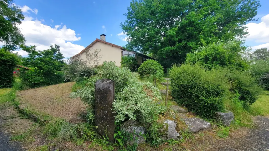 Pavillon spacieux à vendre près de Chemillé et Cholet