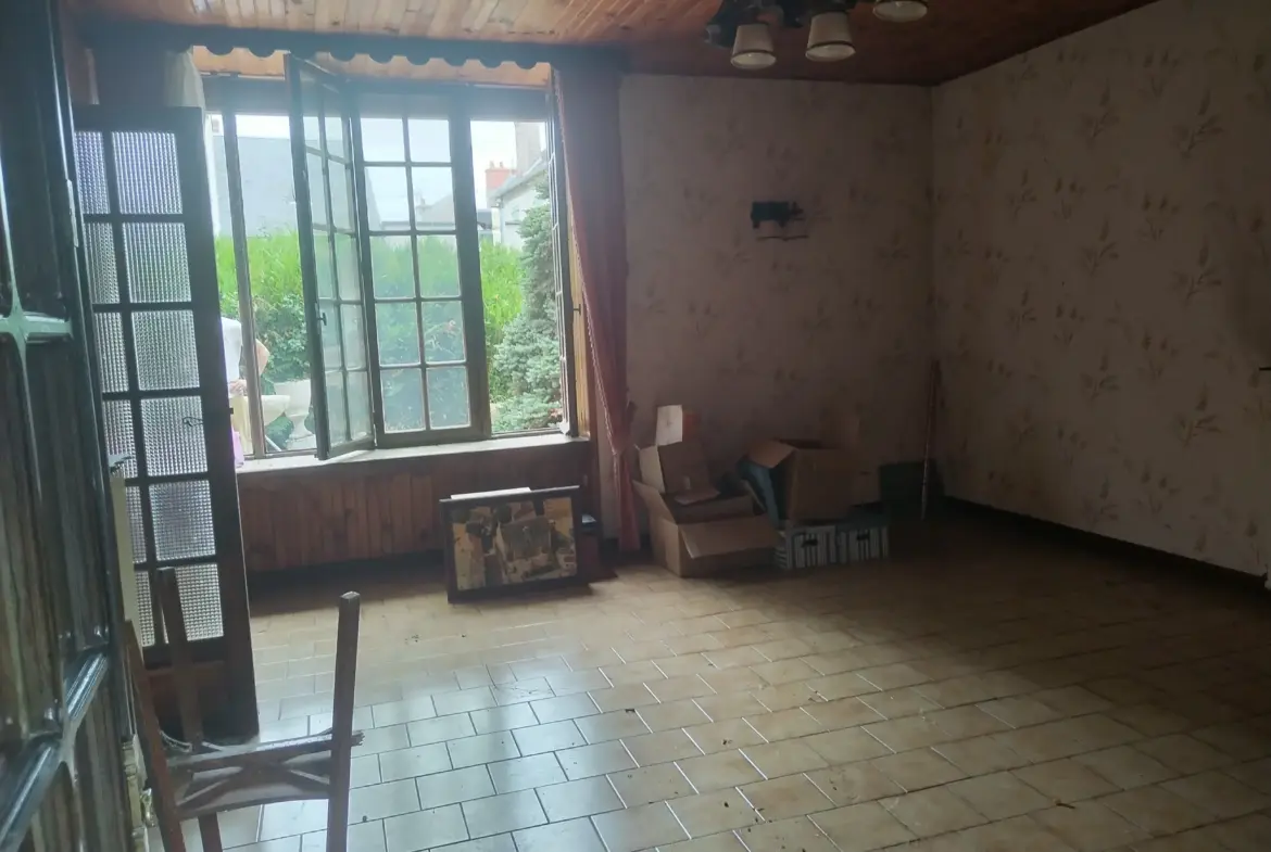 Maison spacieuse à vendre à La Guerche Sur L'Aubois 