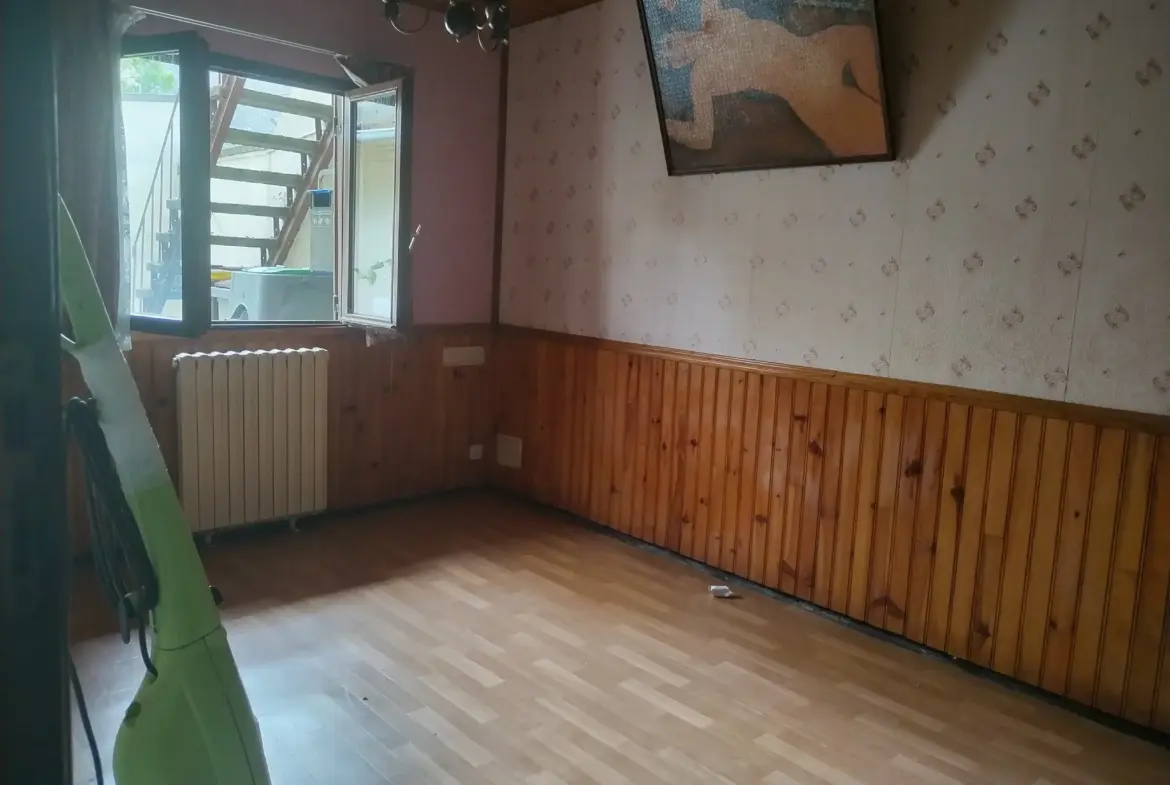 Maison spacieuse à vendre à La Guerche Sur L'Aubois 