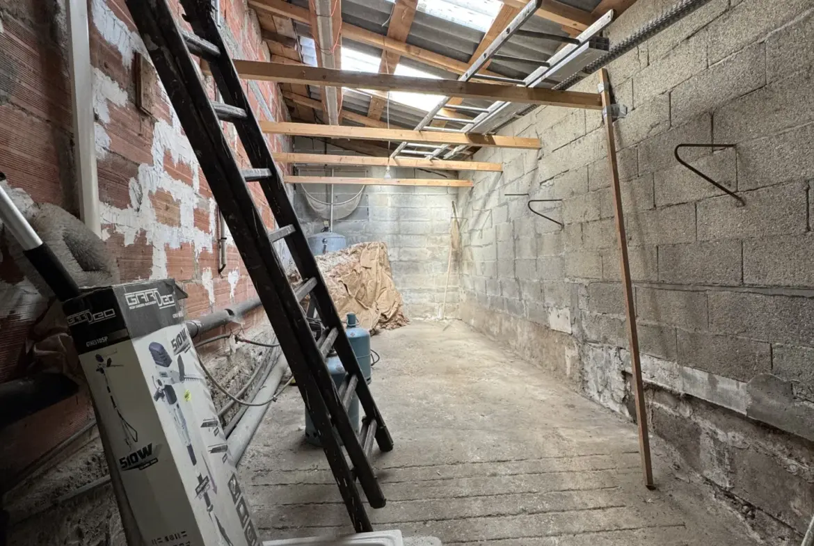 Maison de 63 m² à rénover à Meschers-sur-Gironde 