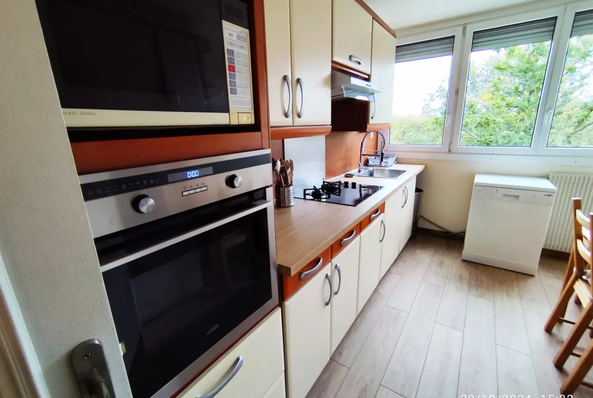 Appartement T4 à vendre à Cergy - 3 chambres avec loggia 