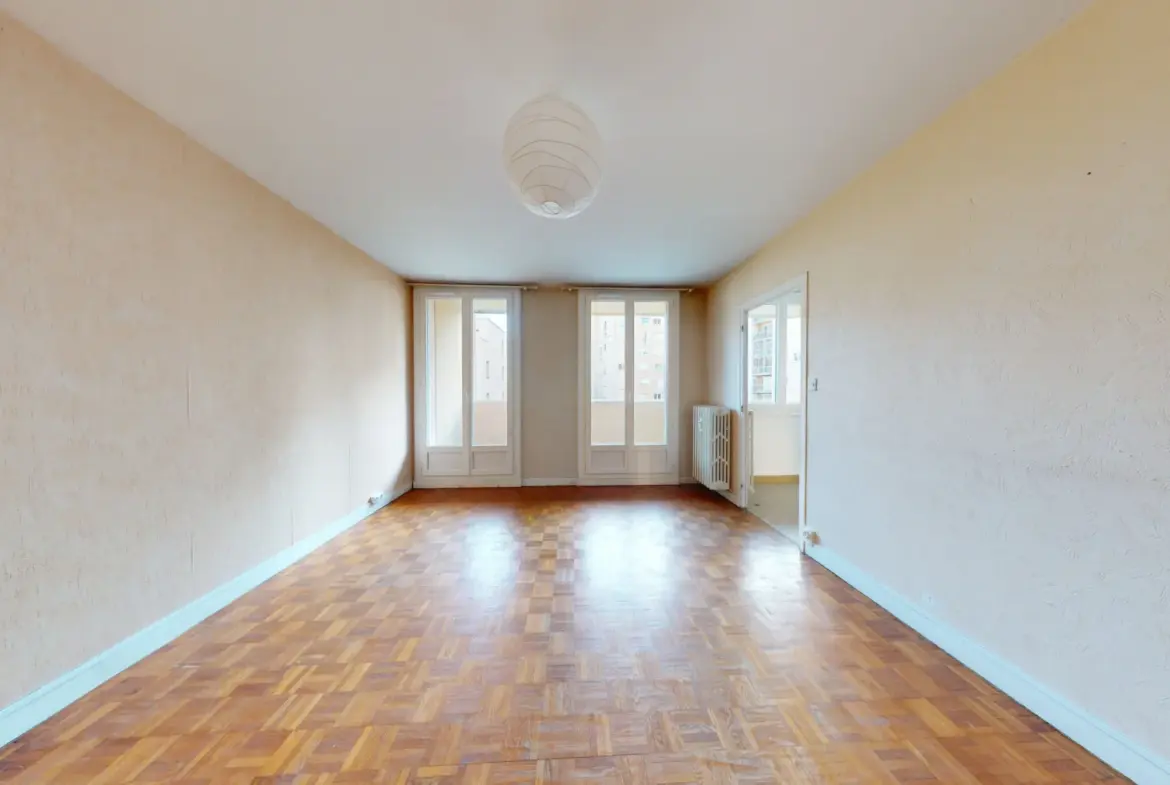 Appartement lumineux T3 avec balcon et garage à Dijon 