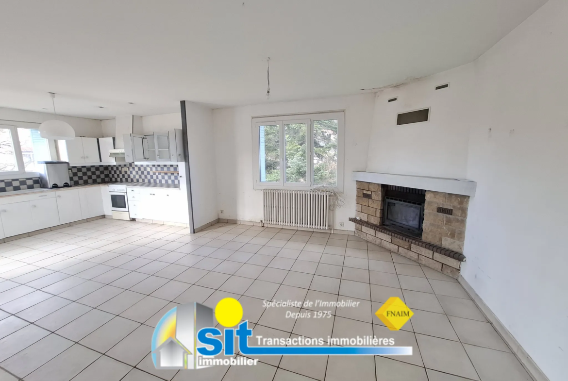 Maison familiale de 147 m² avec studio à Vernioz 