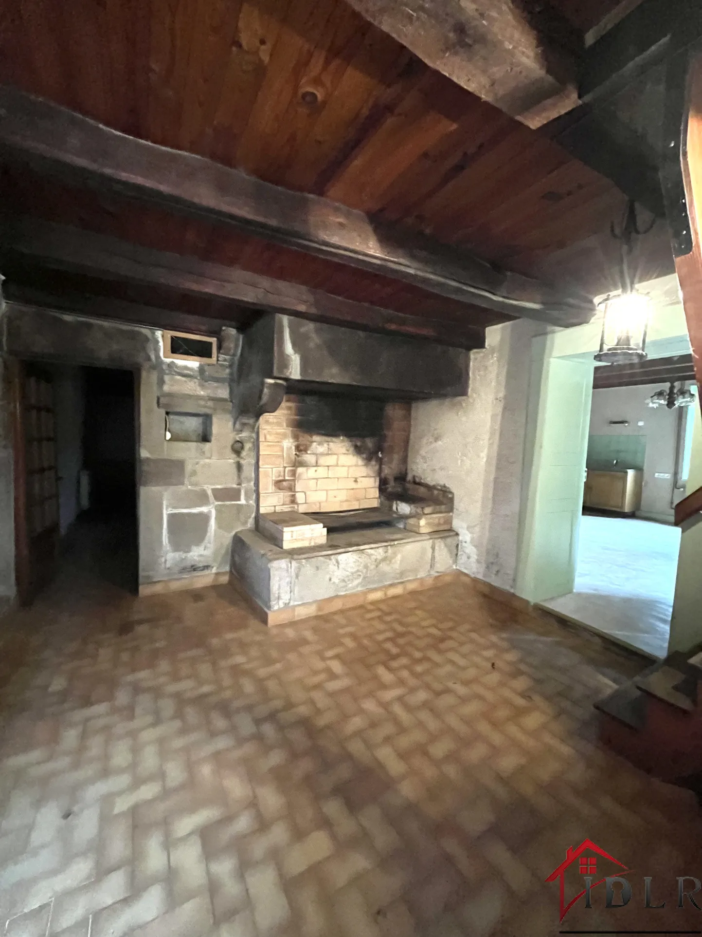 Maison de Village à Rénover avec Potentiel à Melisey 