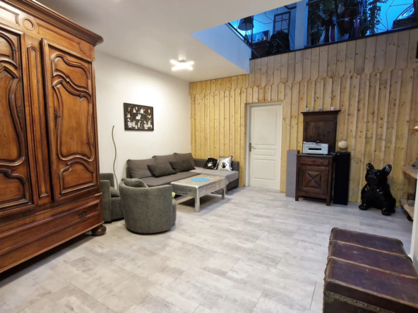 Belle Maison de Ville Rénovée à BAZAS - 200 m2 