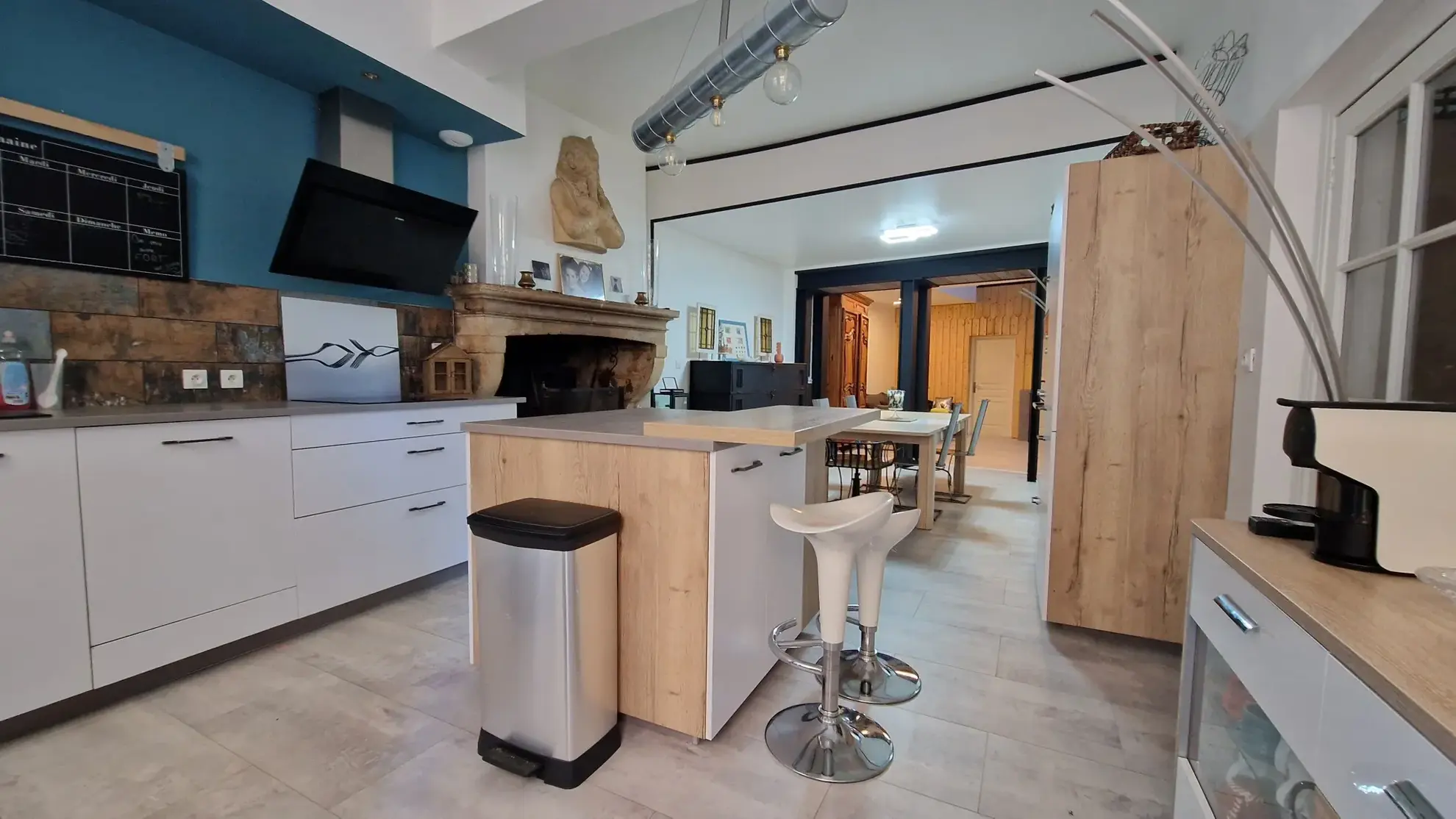 Belle Maison de Ville Rénovée à BAZAS - 200 m2 