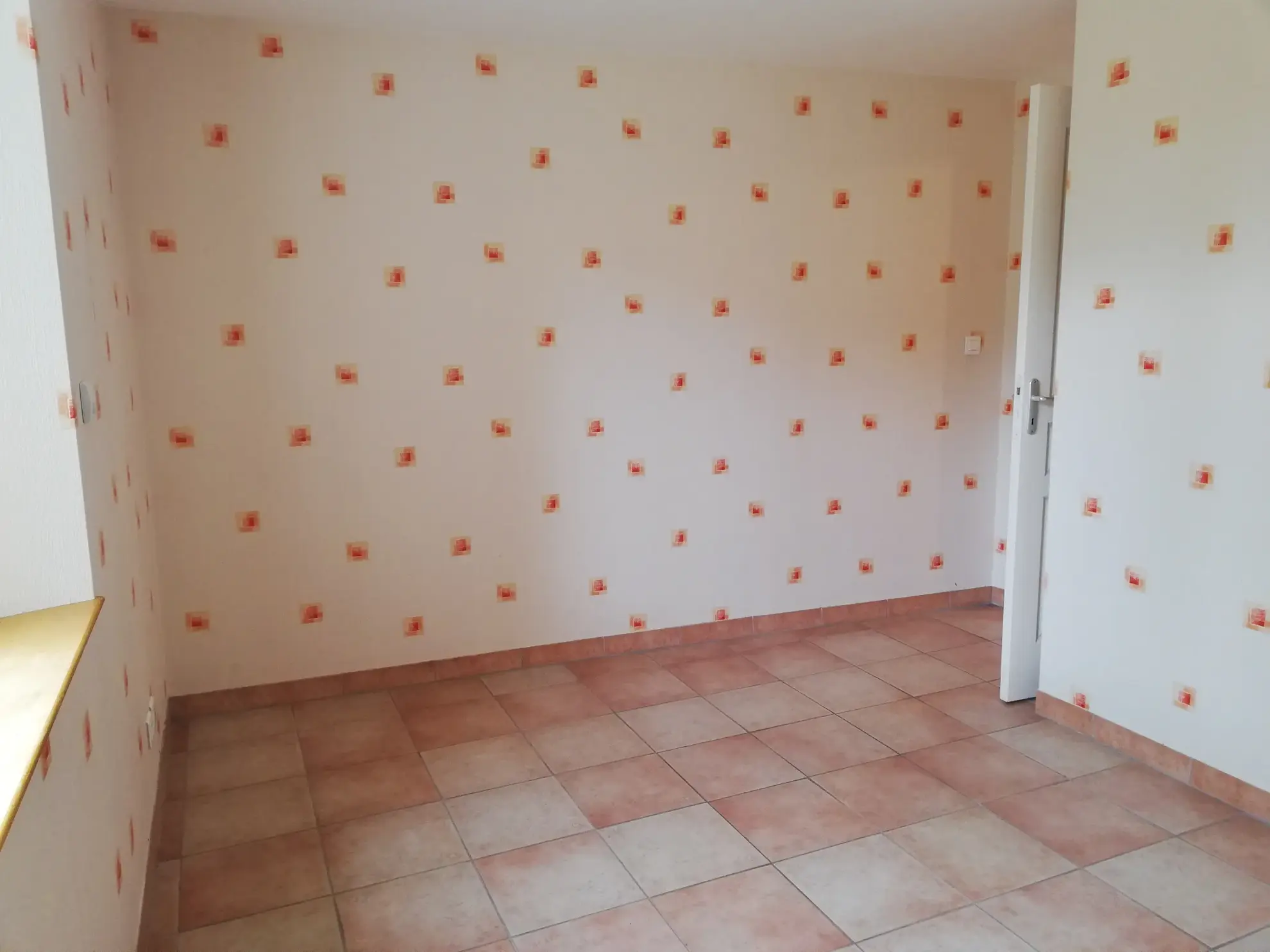 Maison spacieuse à vendre à Sées - 174 m² avec 4 chambres et jardin 