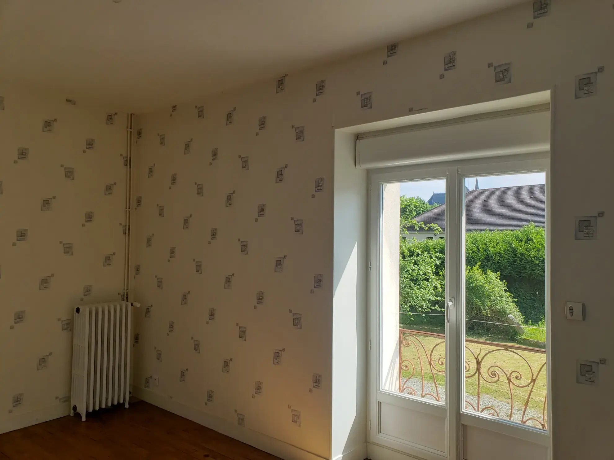 Maison spacieuse à vendre à Sées - 174 m² avec 4 chambres et jardin 