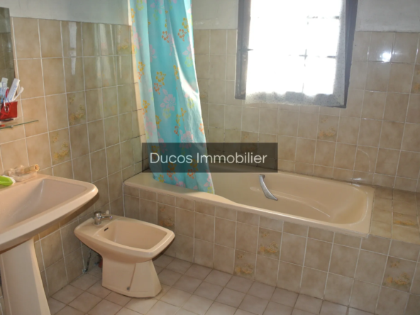 Maison en pierre à rénover à Marmande 