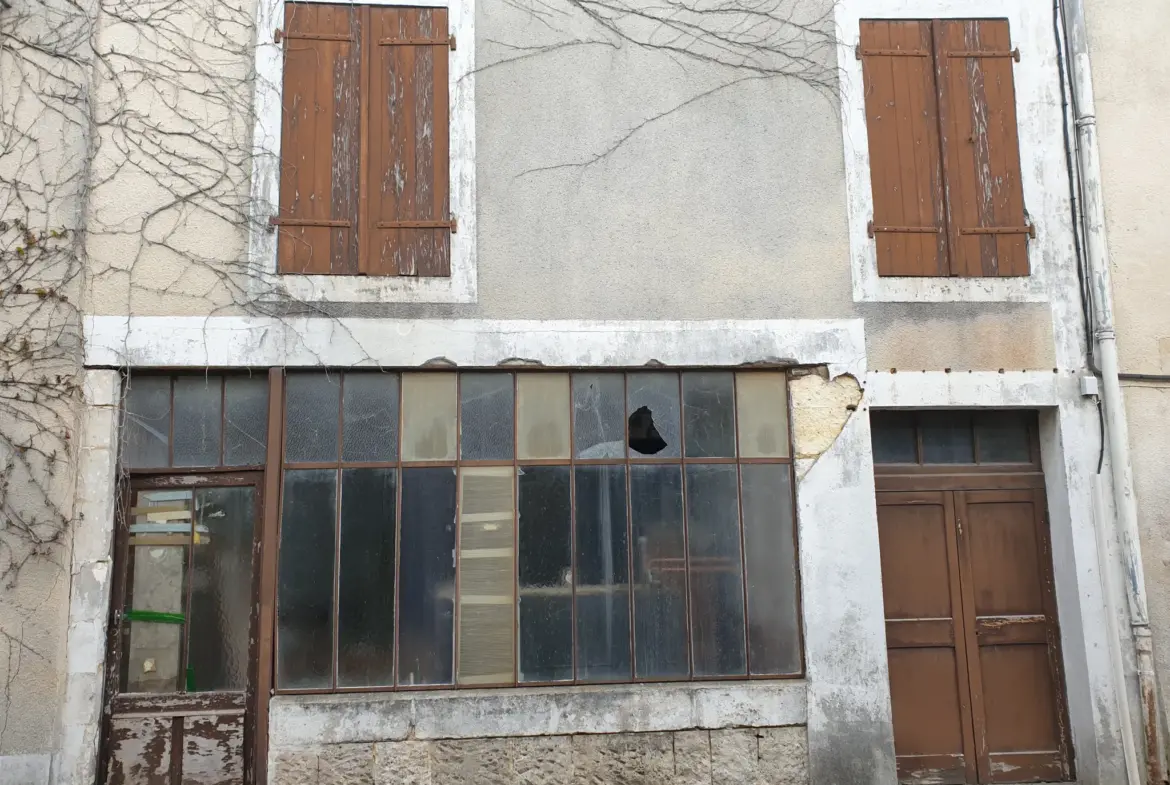 Immeuble à lotir à Mareuil, proche de toutes commodités 