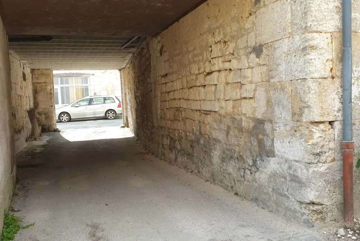 Immeuble à lotir à Mareuil, proche de toutes commodités 