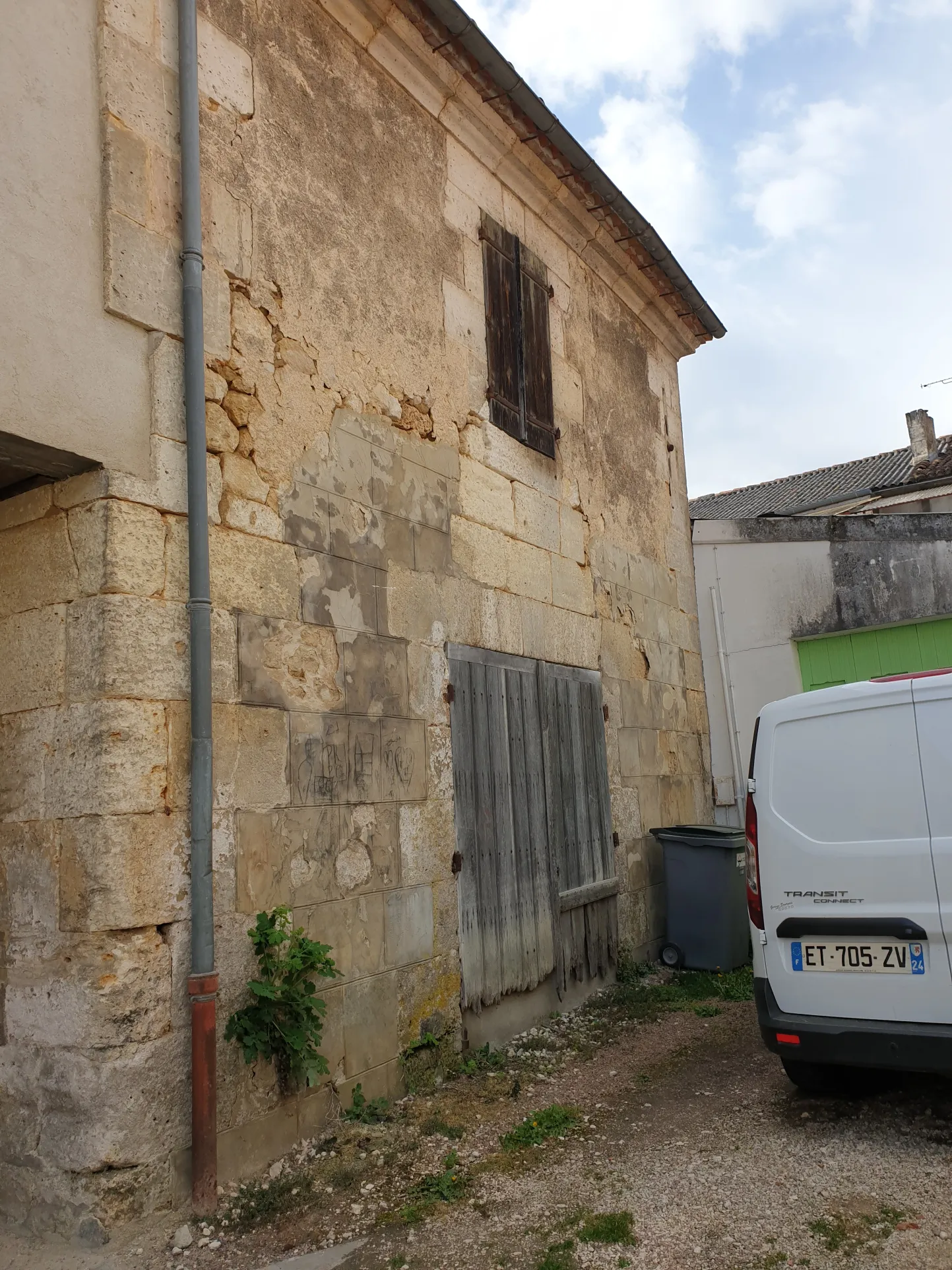 Immeuble à lotir à Mareuil, proche de toutes commodités 