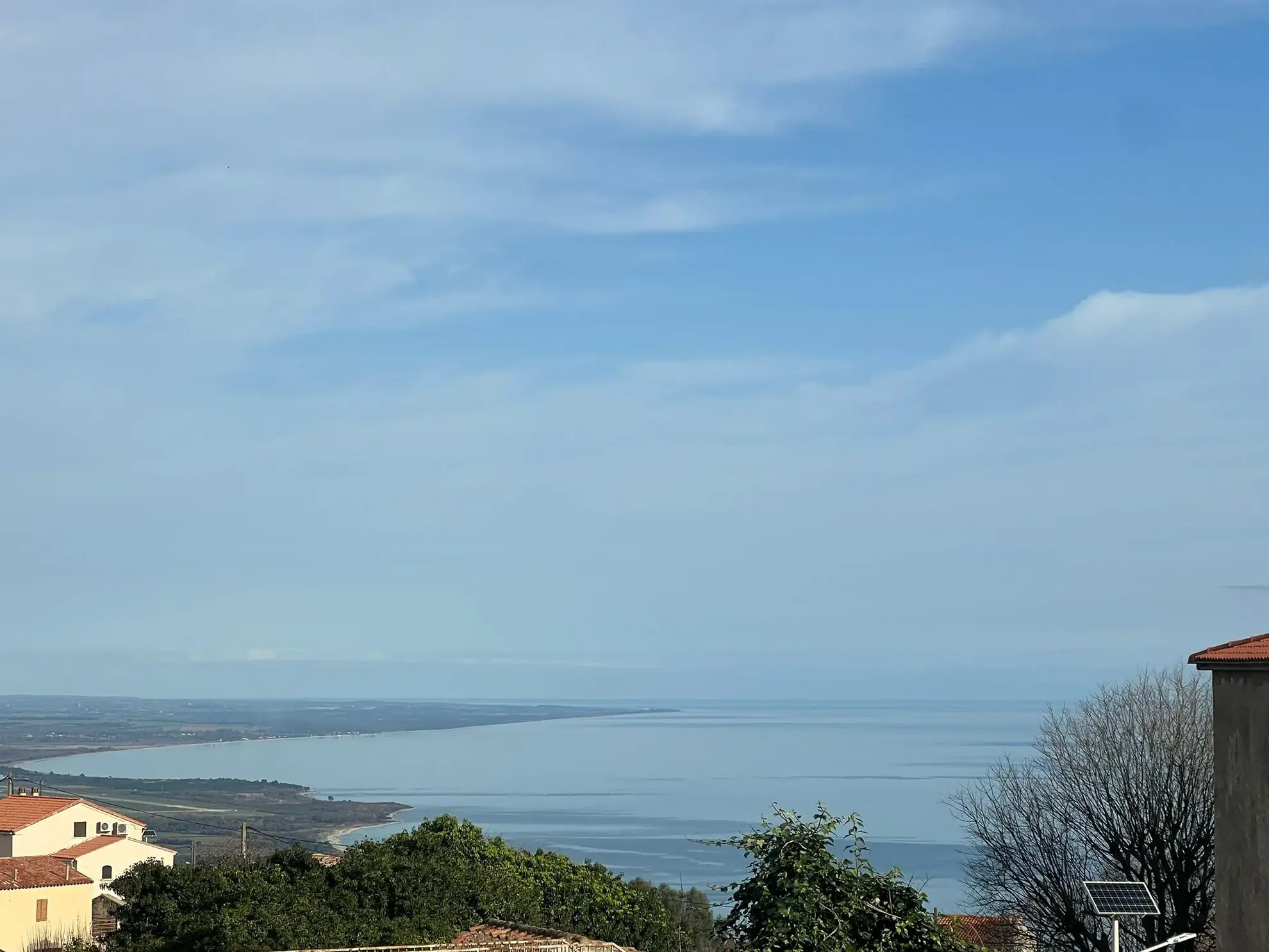 Sari Solenzara : Terrain avec Vue Mer et Permis de Construire 