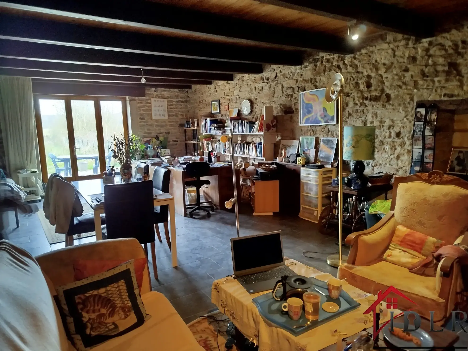 Maison de campagne habitable de suite à Grenant 