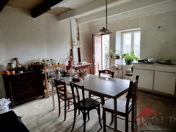 Maison de campagne habitable de suite à Grenant