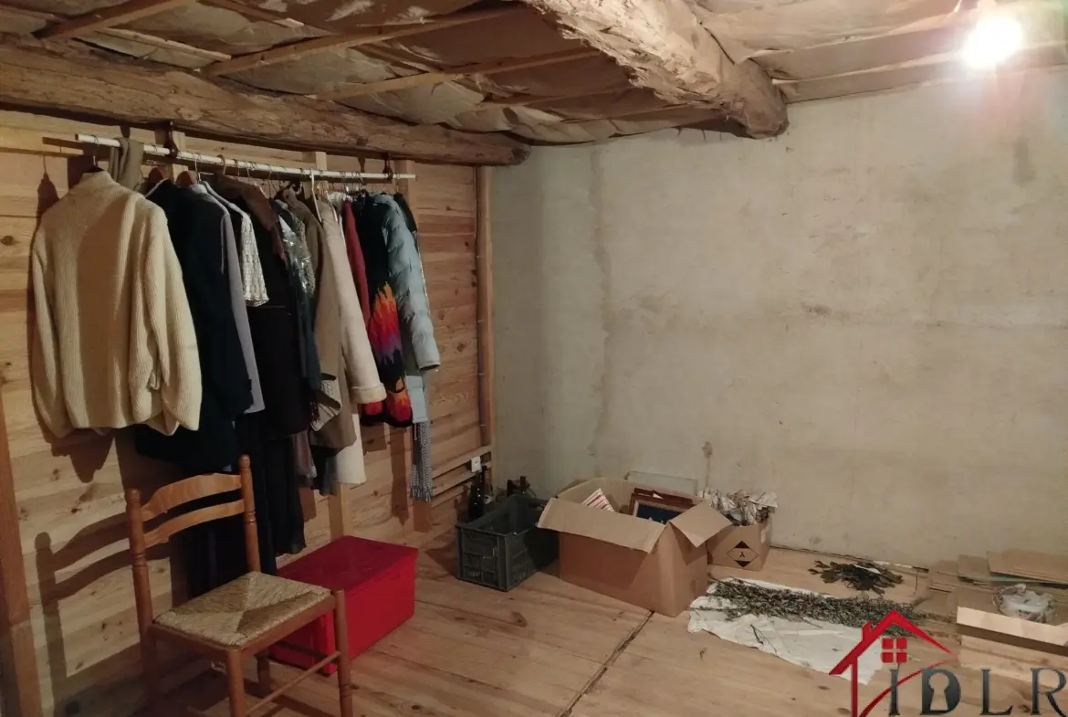 Maison de campagne habitable de suite à Grenant 