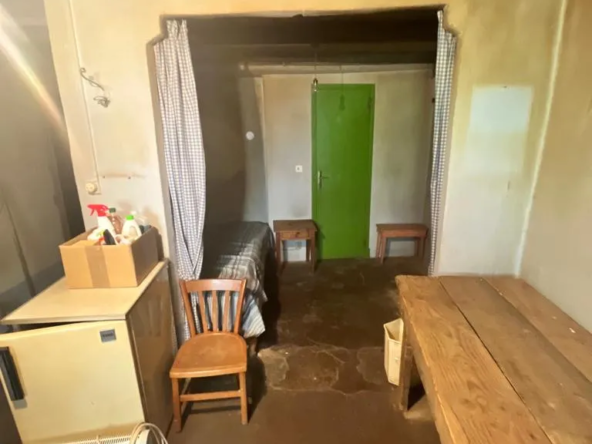 Maison de Village à Rénover à Tende - 65 m² avec Balcon 