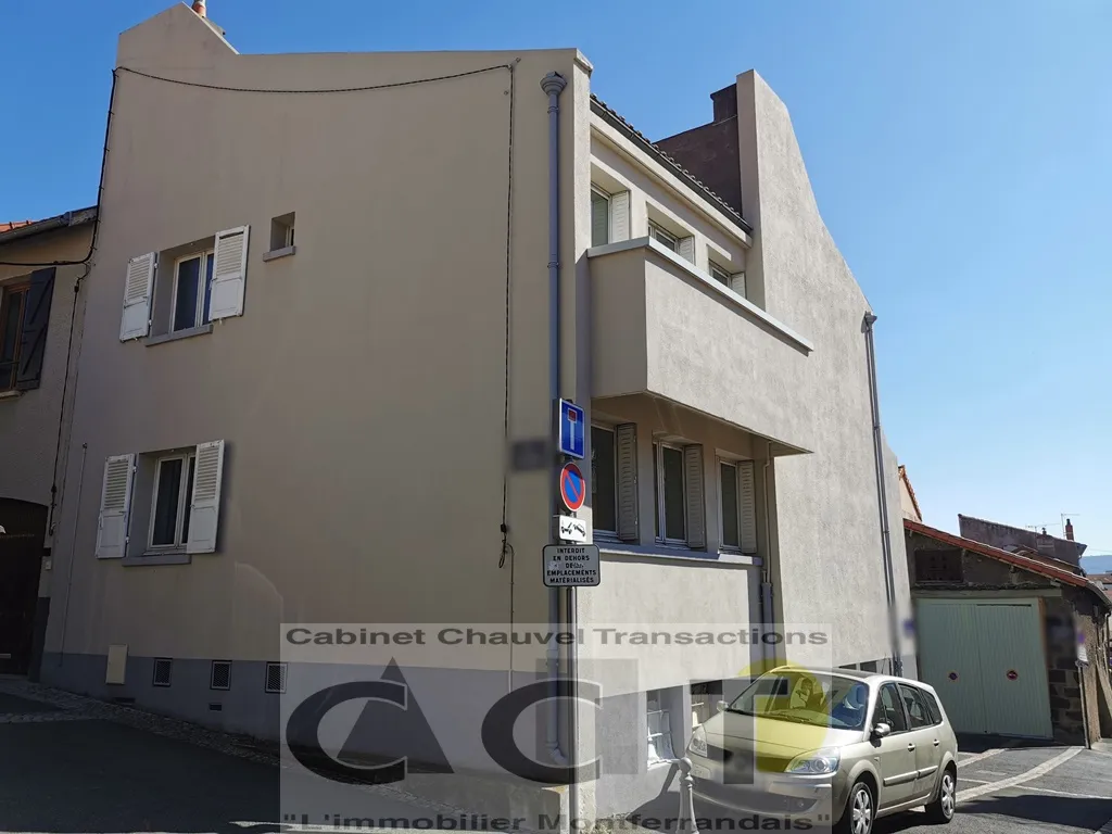 Vente interactive : Maison de ville à rénover à Vieux Montferrand 