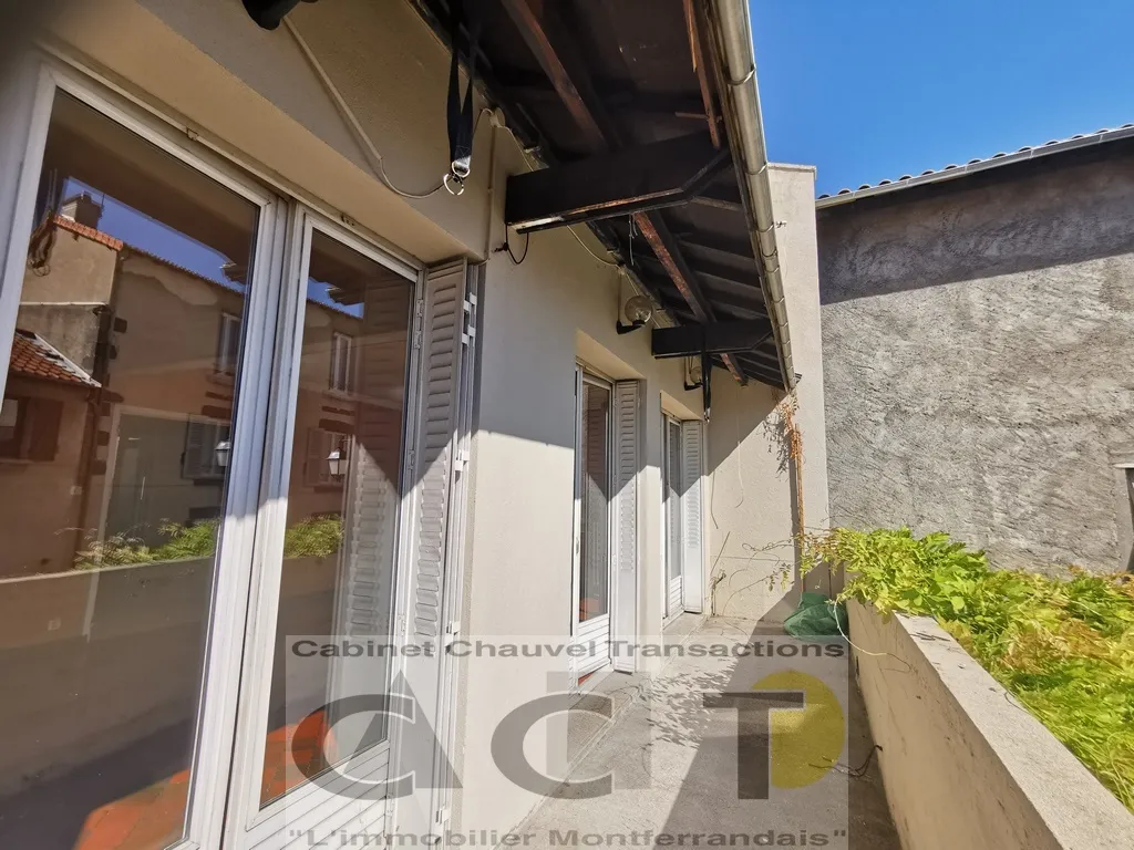 Vente interactive : Maison de ville à rénover à Vieux Montferrand 