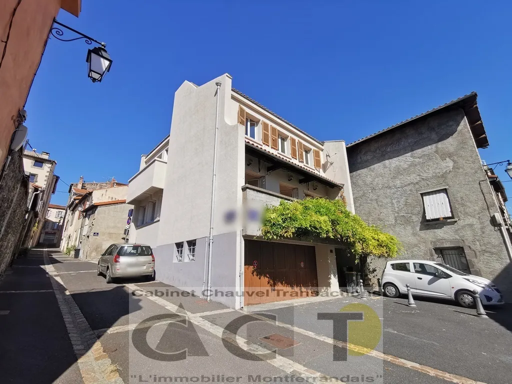 Vente interactive : Maison de ville à rénover à Vieux Montferrand 