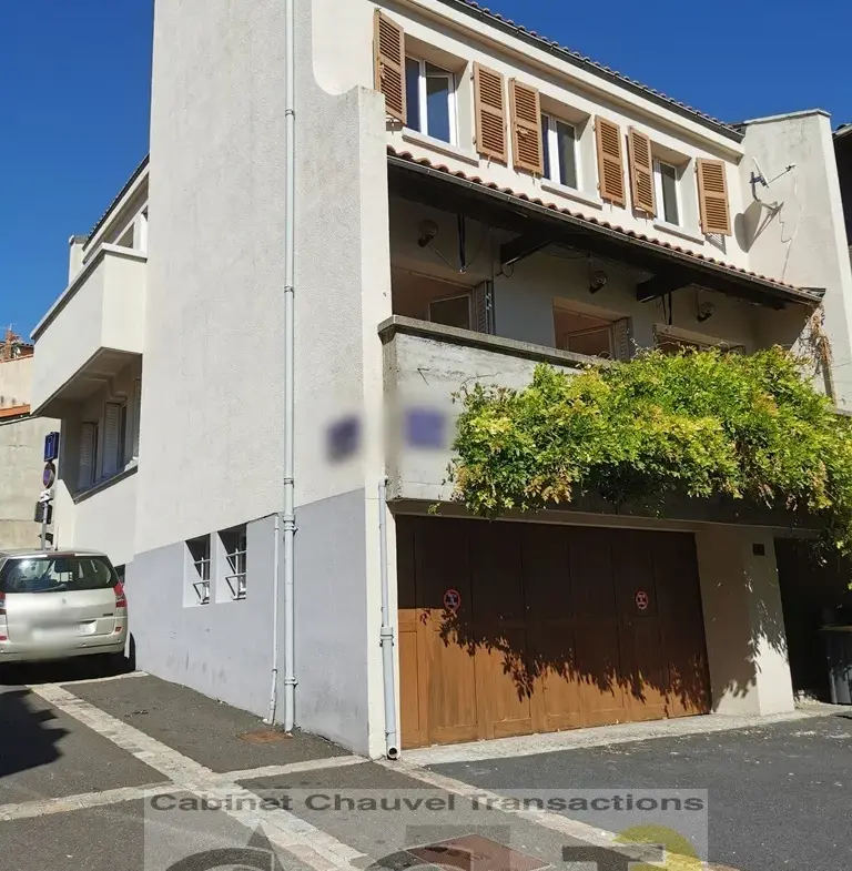 Vente interactive : Maison de ville à rénover à Vieux Montferrand 