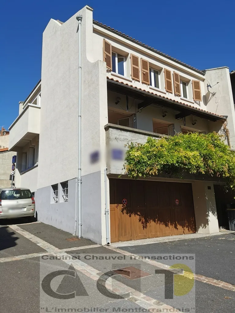 Vente interactive : Maison de ville à rénover à Vieux Montferrand 