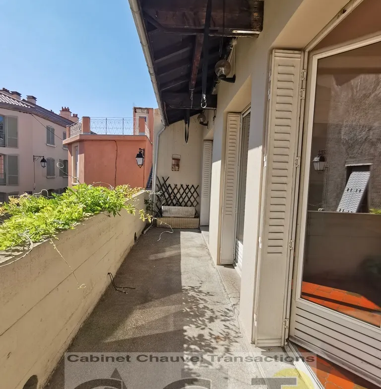 Vente interactive : Maison de ville à rénover à Vieux Montferrand 
