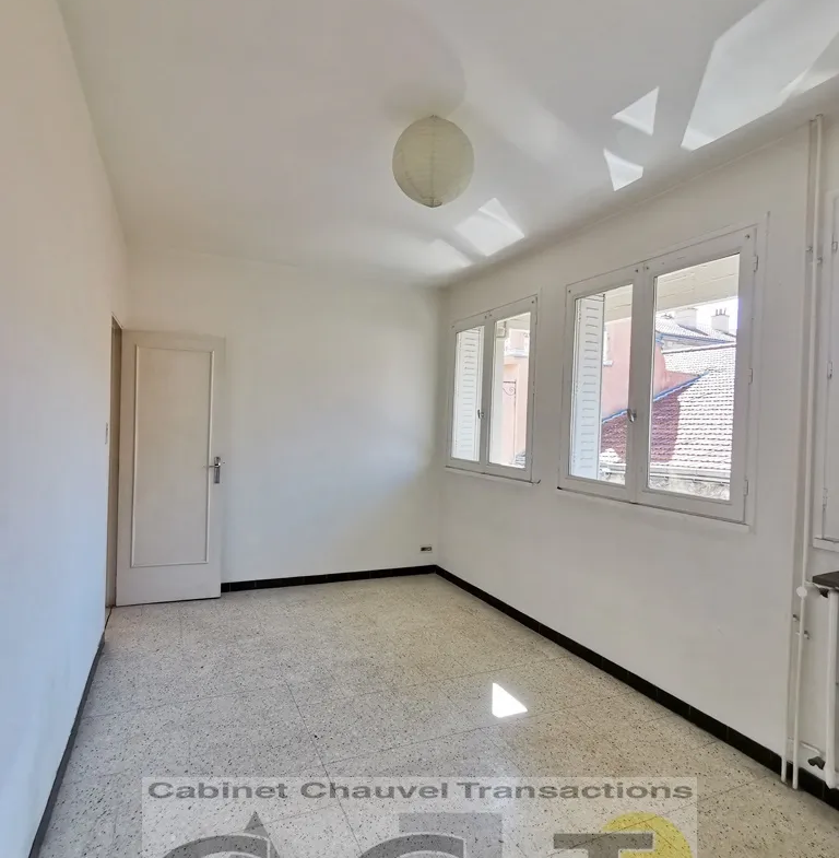Vente interactive : Maison de ville à rénover à Vieux Montferrand 
