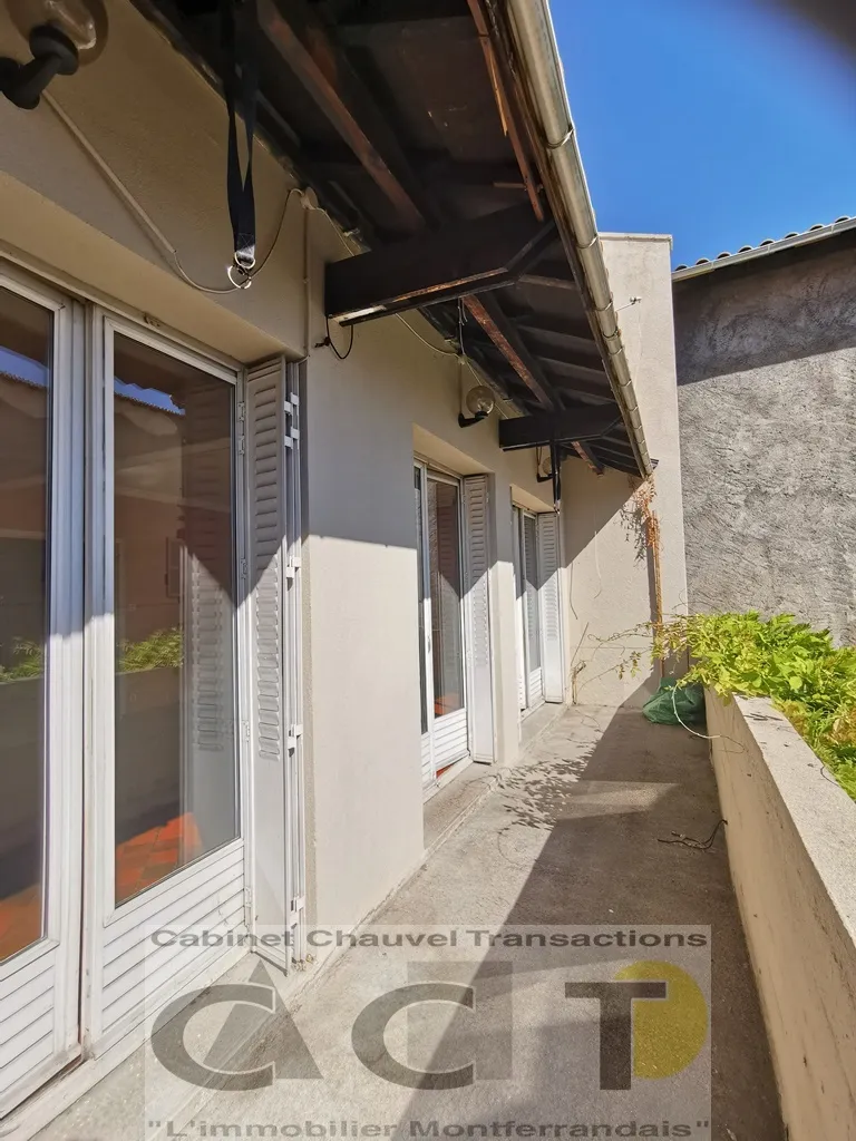 Vente interactive : Maison de ville à rénover à Vieux Montferrand 