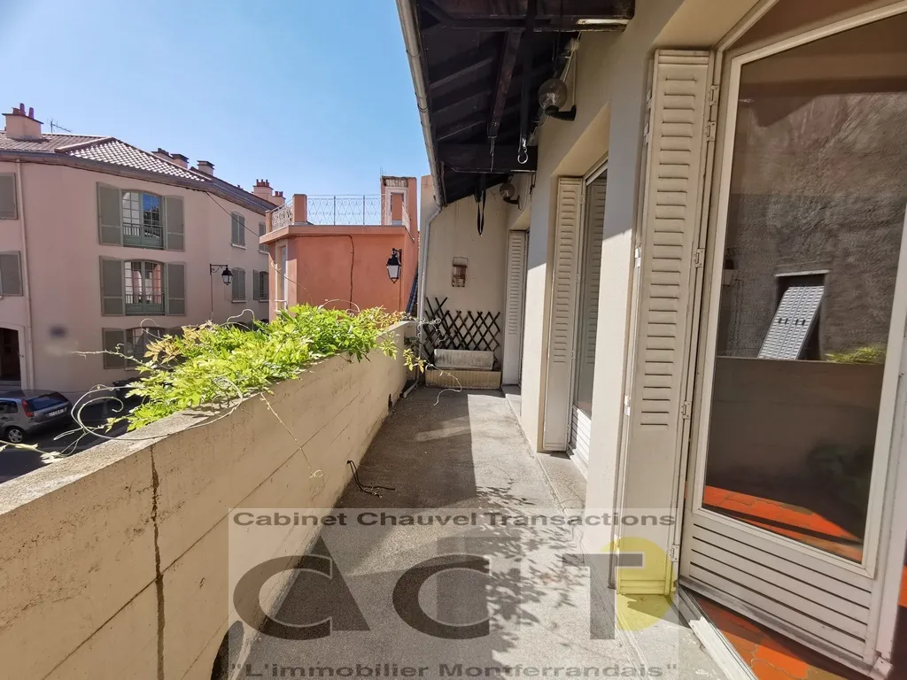 Vente interactive : Maison de ville à rénover à Vieux Montferrand 