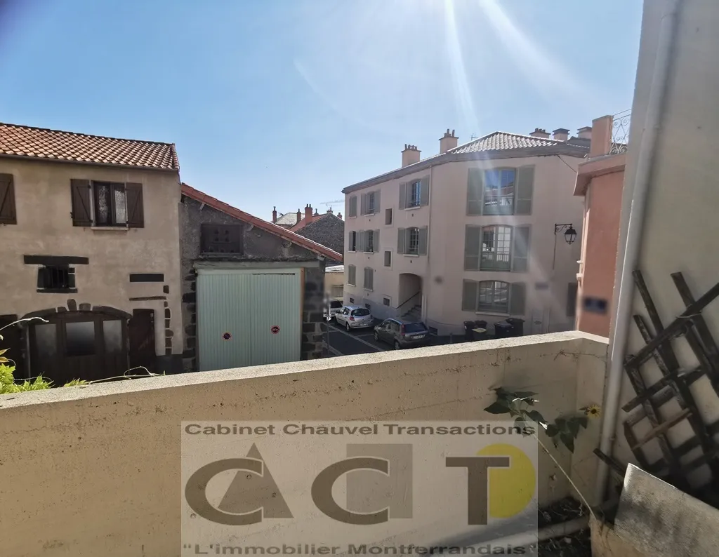 Vente interactive : Maison de ville à rénover à Vieux Montferrand 
