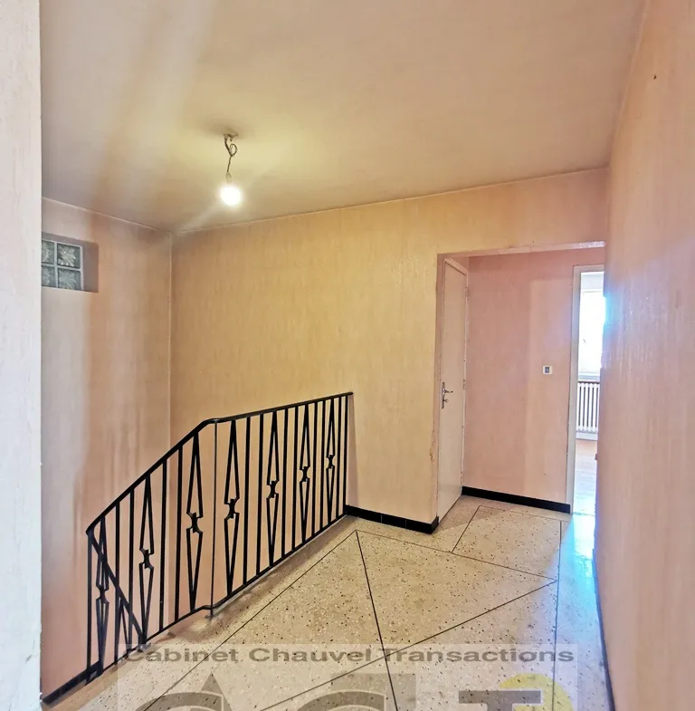 Vente interactive : Maison de ville à rénover à Vieux Montferrand 