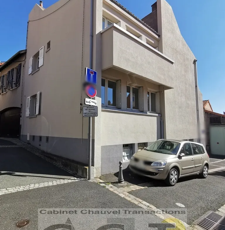 Vente interactive : Maison de ville à rénover à Vieux Montferrand 