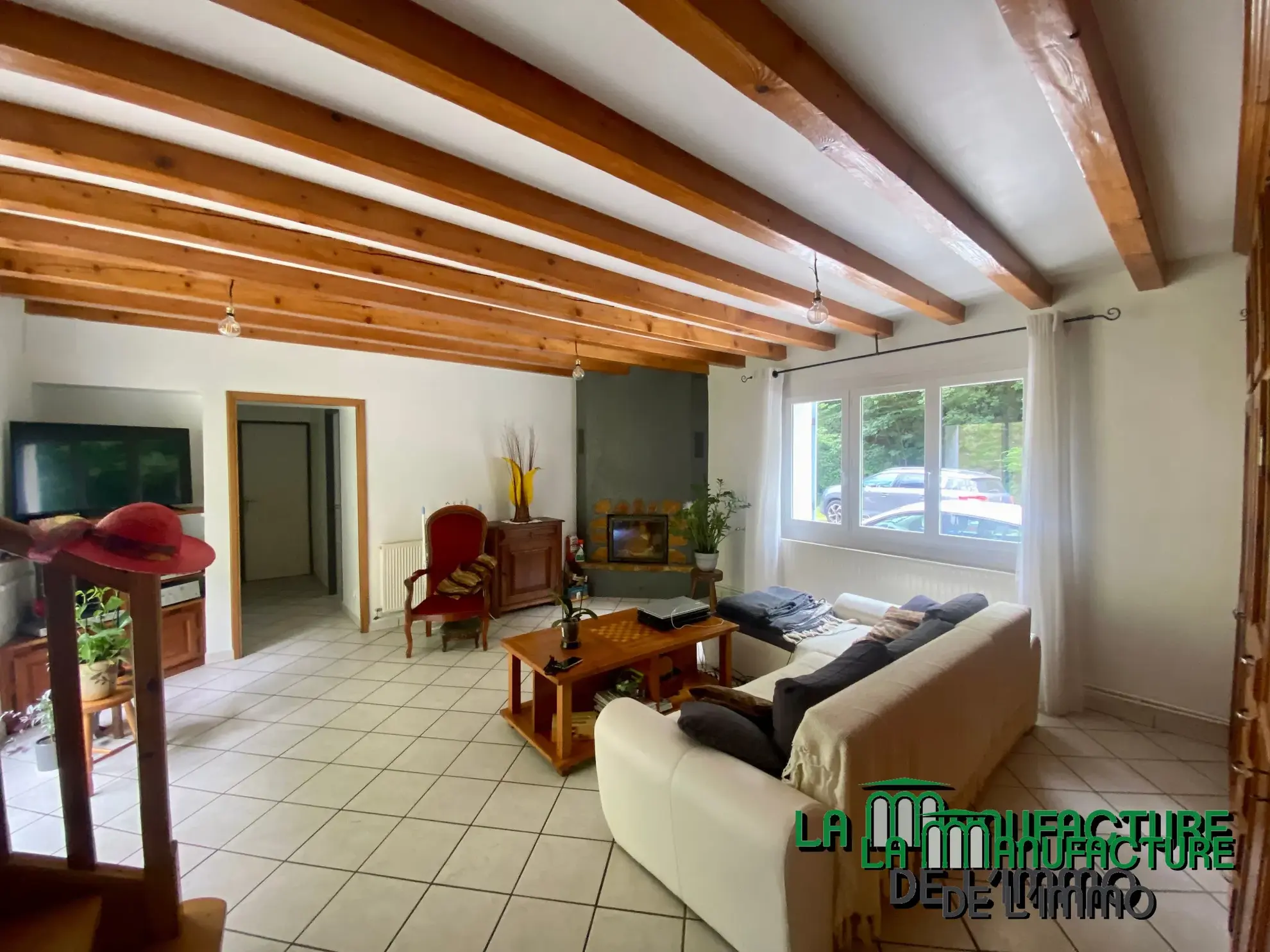 Maison individuelle de 115 m² avec 4 chambres à vendre à Le Chambon-Feugerolles 
