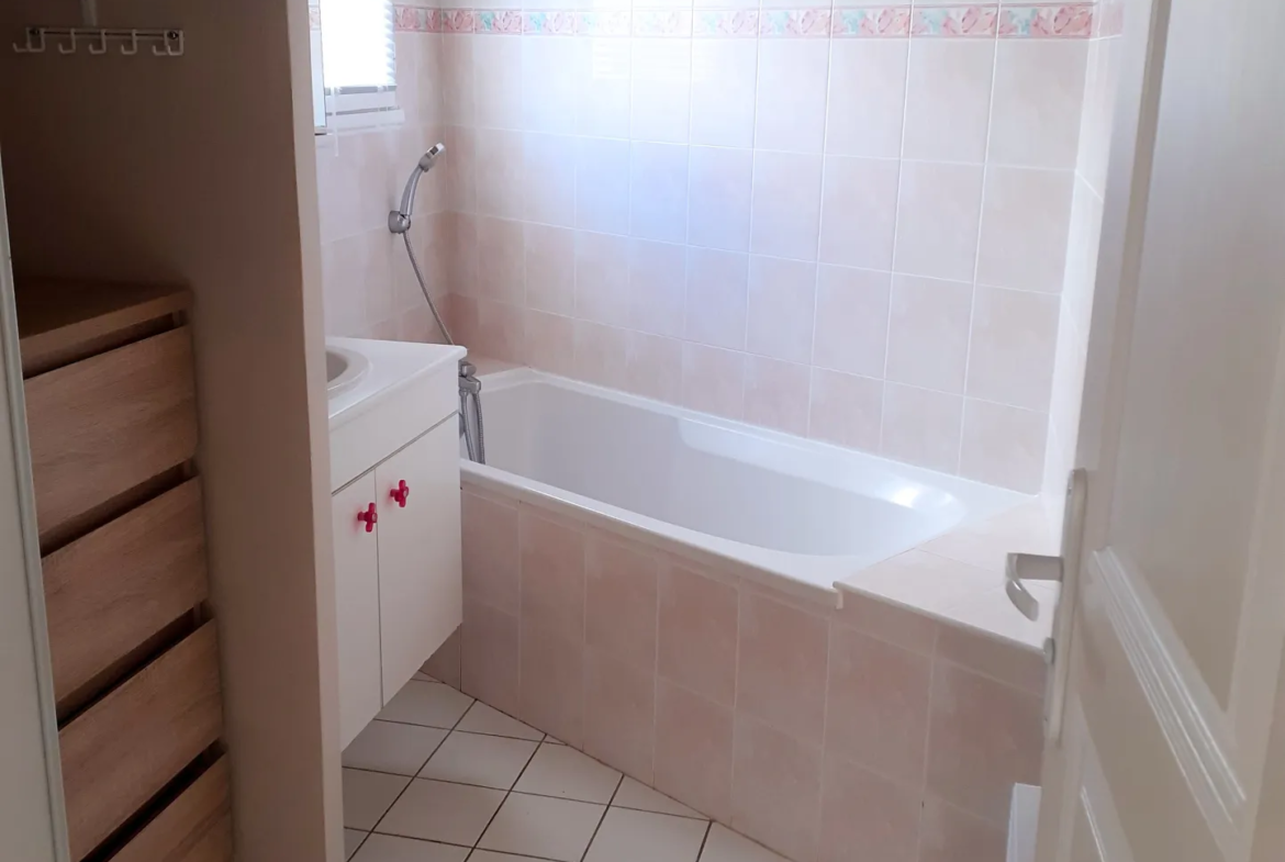 Charmant appartement à vendre à Meschers sur Gironde, proche de la plage 