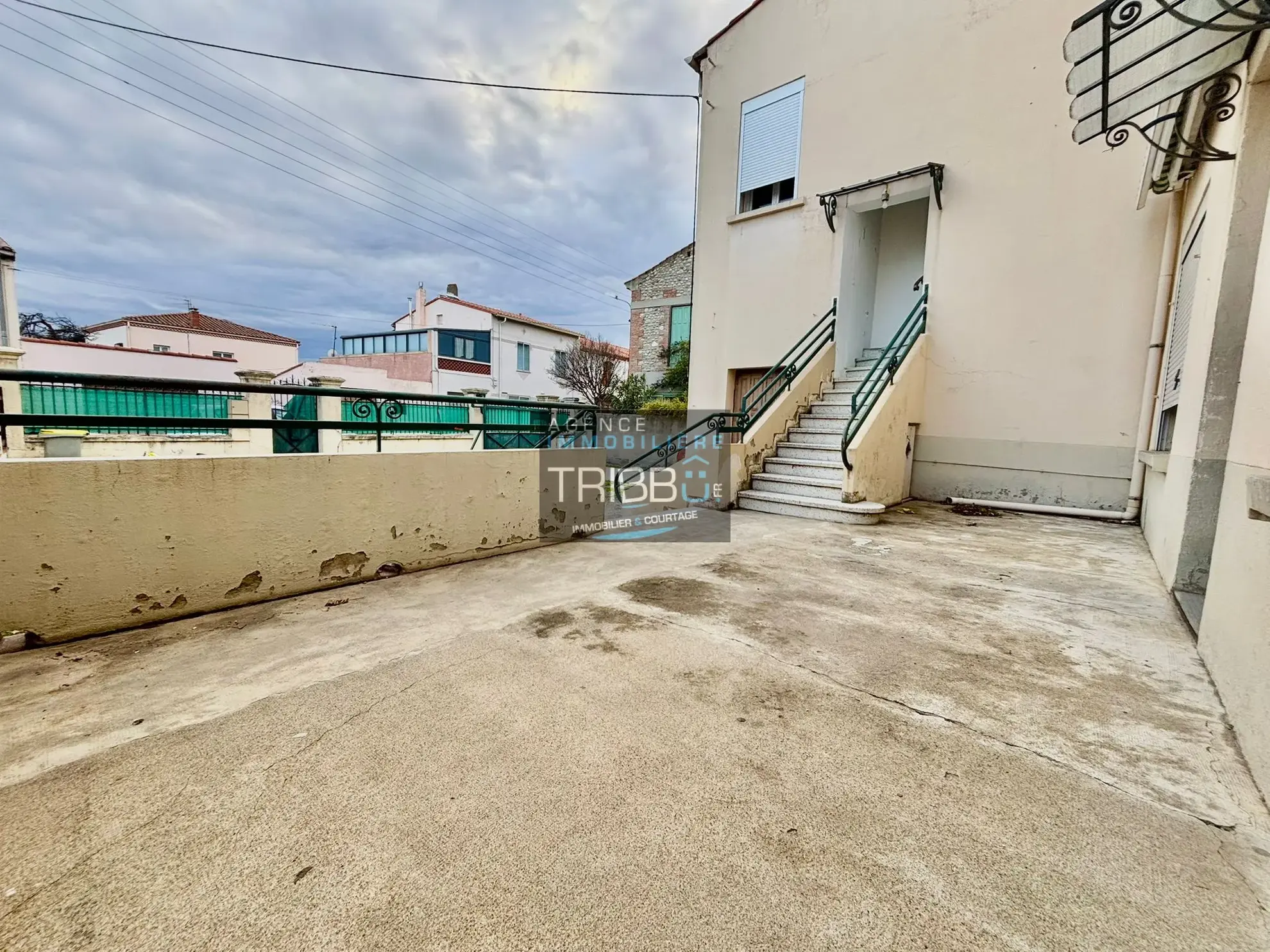 Maison à vendre à Millas - Idéale pour investisseurs et familles 