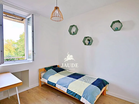 Bel Appartement Rénové à Chamalieres, Limite Royat 