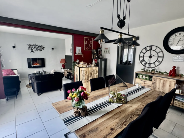 Maison de 4 chambres à vendre à Mantes la Ville - 259 000 € 